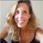 Profesora titulada en Historia del Arte y Bellas Artes, con experiencia en ámbito docente desde 2018.